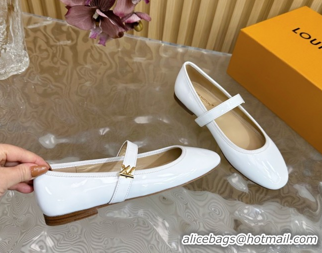 Luxurious Louis Vuitton Romy Flats Ballerinas in Patent Leather with LV Strap Optic White 0222081