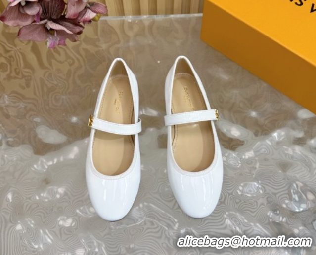 Luxurious Louis Vuitton Romy Flats Ballerinas in Patent Leather with LV Strap Optic White 0222081