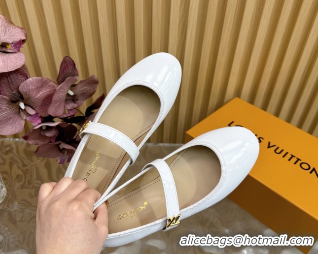 Luxurious Louis Vuitton Romy Flats Ballerinas in Patent Leather with LV Strap Optic White 0222081