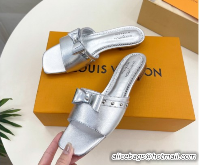 Charming Louis Vuitton 6AM Flat Slides Sandal in Calfskin Leather with Bow Silver 0421096