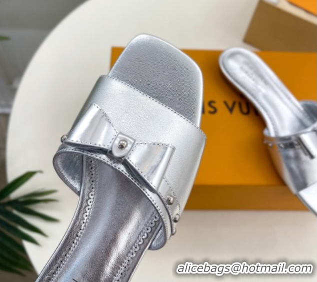 Charming Louis Vuitton 6AM Flat Slides Sandal in Calfskin Leather with Bow Silver 0421096