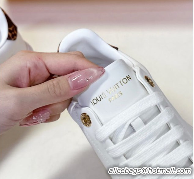 Top Design Louis Vuitton Time Out Sneakers in White Leather with Key Bell Animal 2025 LV042203