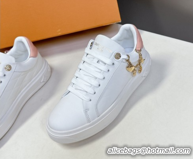 Shop Duplicate Louis Vuitton Time Out Sneakers in White Leather with Chain Charm 2025 LV042203