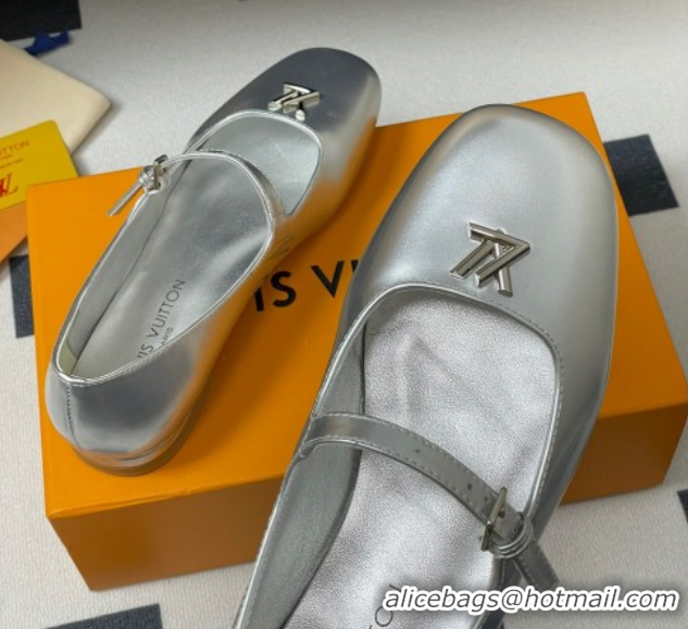 Lowest Cost Louis Vuitton Swing Flat Mary Jane Ballerinas in Calf Leather Silver 2025 1AGUO5