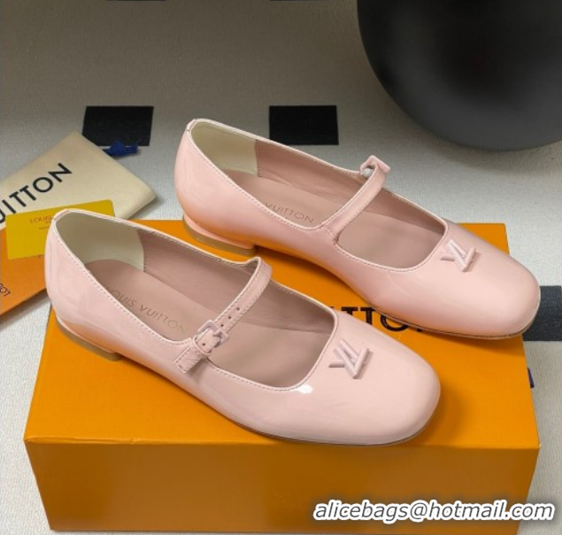 Top Grade Louis Vuitton Swing Flat Mary Jane Ballerinas in Patent Leather Light Pink 2025 1AGUO5