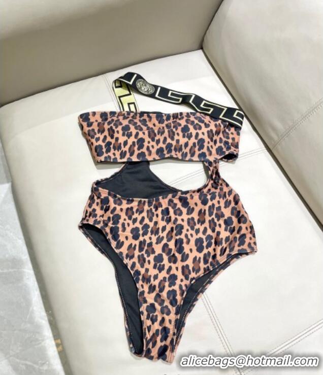 ​Top Grade Versace Animal Print One-Piece Swimwear 0513 Brown 2025