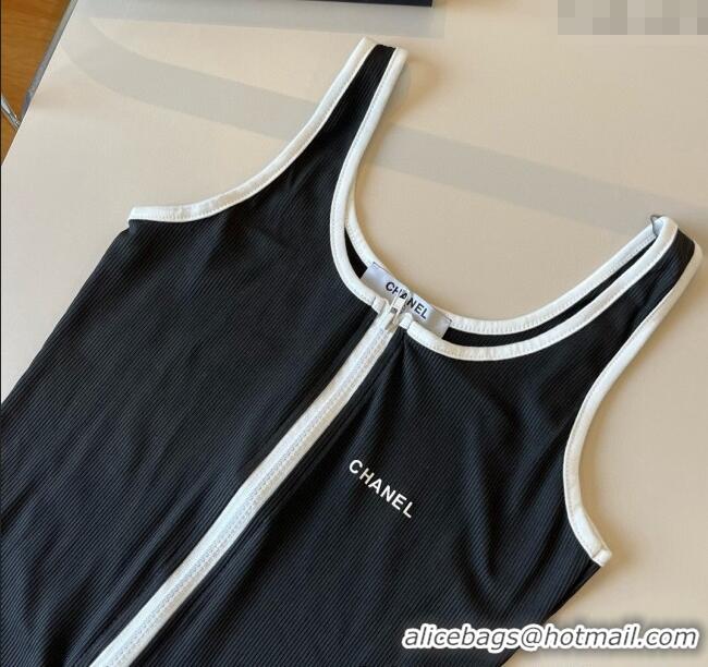 ​New Fashion Chanel Zip One-Piece Swimwear 0513 Black 2025