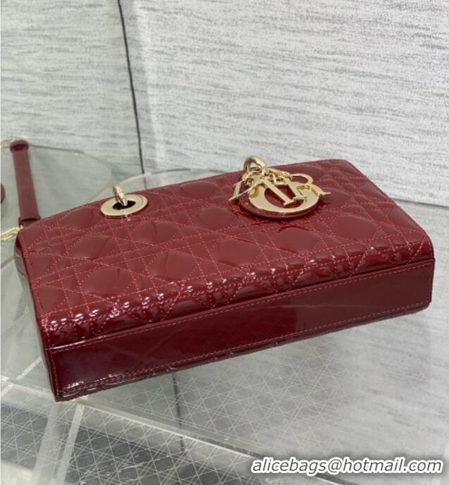 Market Sells Dior Lady D-Joy Medium Bag in Patent Leather M0540 Burgundy 2025