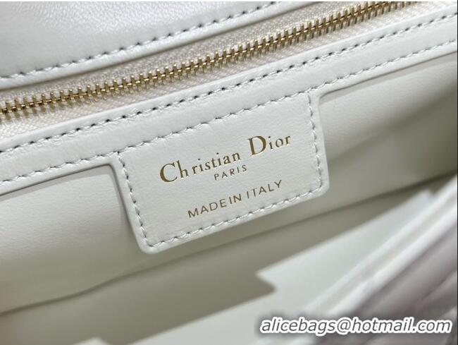 Top Quality Dior Small Soft Dior Caro Bag in Macrocannage Lambskin M9252 White 2025