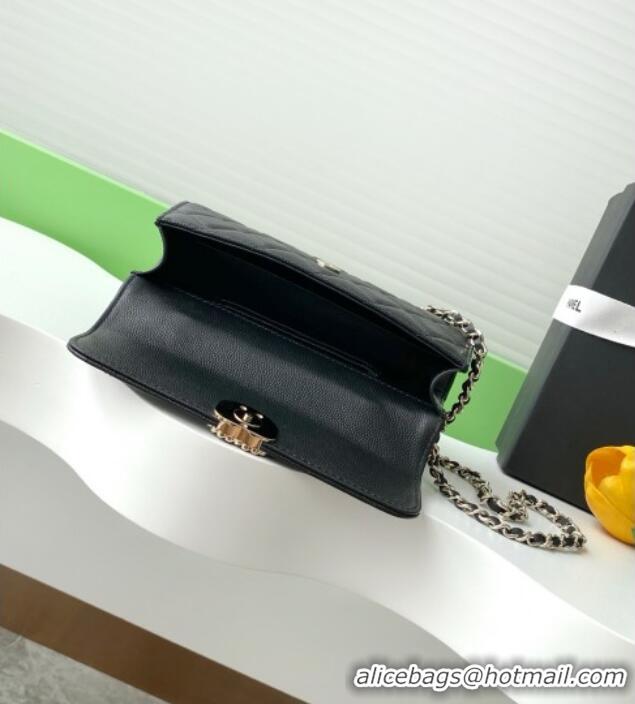 Shop Grade Chanel Phone Holder with Chain in Grained Shiny Calfskin AP3238 Black Spring-Summer 2025