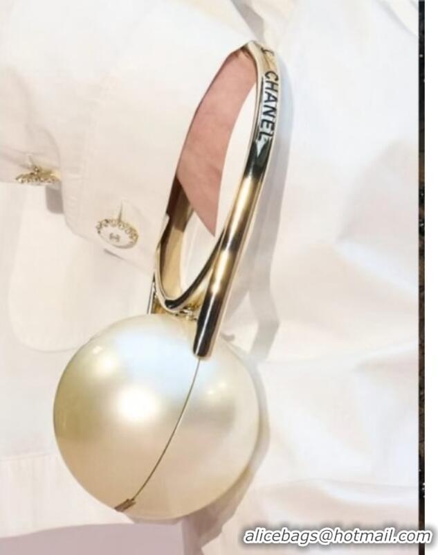 Top Grade Chanel Pearl Evening Bag AS5706 2025