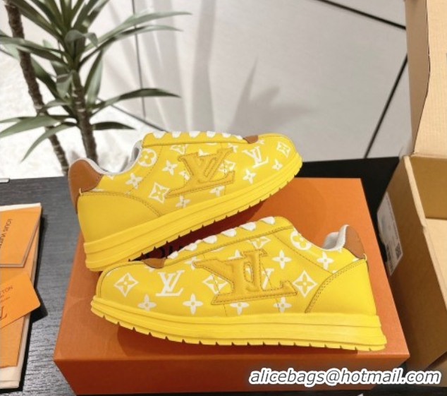 Stylish Louis Vuitton Leather Sneakers Yellow 0609002