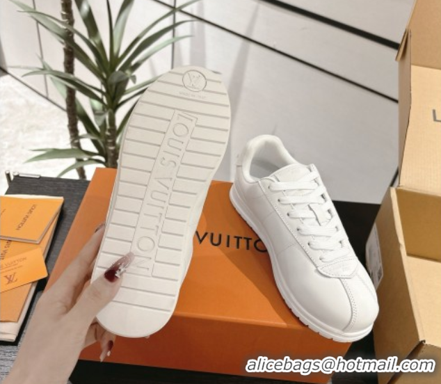 Sumptuous Louis Vuitton Leather Sneakers All White 0609003