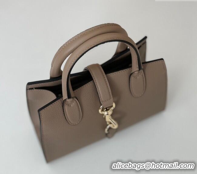 Good Taste Gucci Grainy Leather Small Tote Bag with Hook Closure 795349 Beige 2024