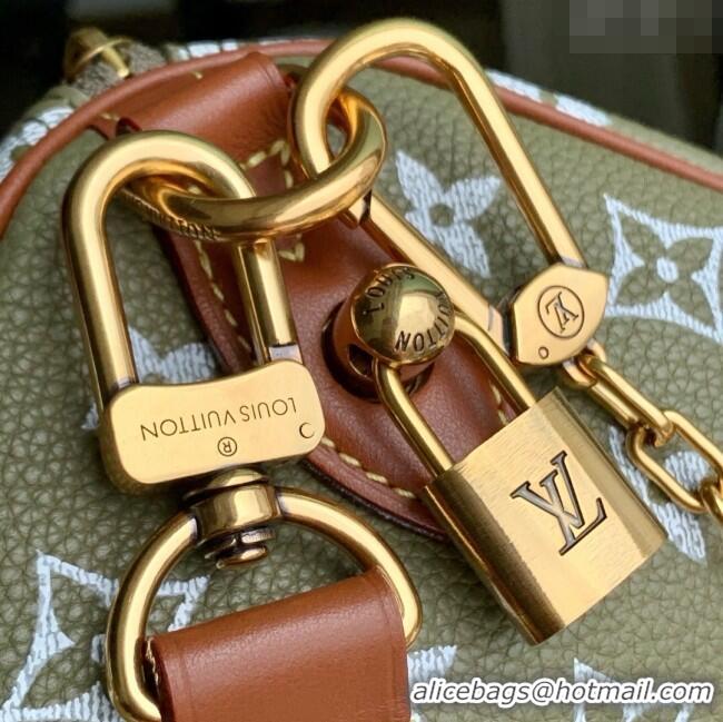 Inexpensive Louis Vuitton Runaway Speedy P9 Bandouliere 30 Bag in Calf leather M13914 Army Green 2025