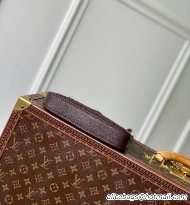 Grade Design Louis Vuitton Easy Pouch in Embossed Grained Leather M13614 Chocolate 2025