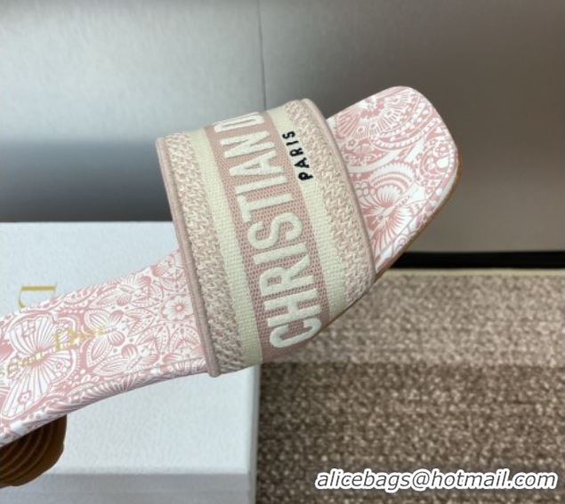 Best Product Dior Dway Heel Slides Sandal 4.5cm in Embroidered Cotton with D-Butterfly Paisley Motif Light Pink 0425079