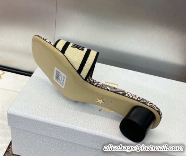 Pretty Style Dior Dway Heel Slides Sandal 4.5cm in Beige Raffia Straw with D-Butterfly Paisley Motif 0425081