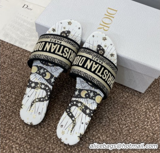 Lowest Price Dior Dway Flat Slides Sandal in Embroidered Cotton with Black and Beige Astral Motif 0425089