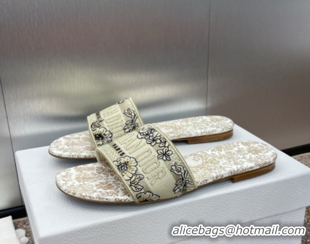 Trendy Design Dior Dway Flat Slides Sandal in Cotton Embroidered with Metallic Thread and Gold-Tone Millefiori Unicorn M