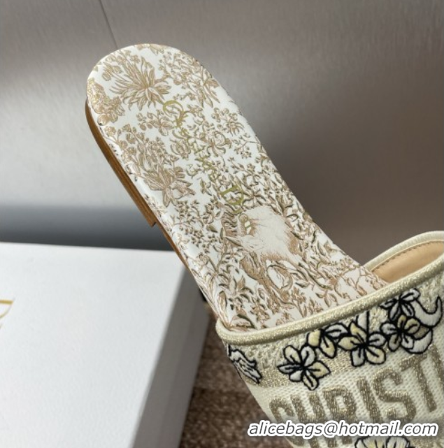 Trendy Design Dior Dway Flat Slides Sandal in Cotton Embroidered with Metallic Thread and Gold-Tone Millefiori Unicorn M