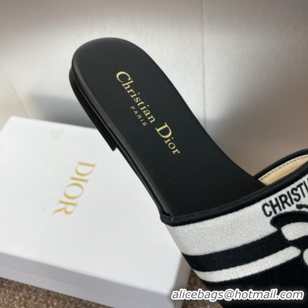 Best Price Dior Dway Flat Slides Sandal in Black and White Cotton Embroidered with Christian Dior Papillon Motif 0425096
