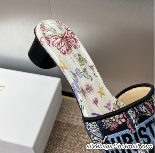 Best Grade Dior Dway Heel Slides Sandal 4.5cm in White and Blue Cotton with Amour 1947 Embroidery 0425099