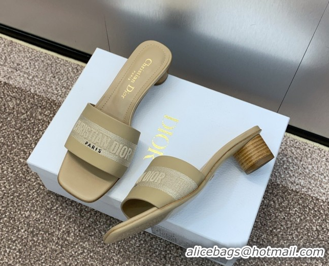 Good Quality Dior Dway Heel Slides Sandal 4.5cm in Calfskin and Embroidered Cotton Beige 0425105