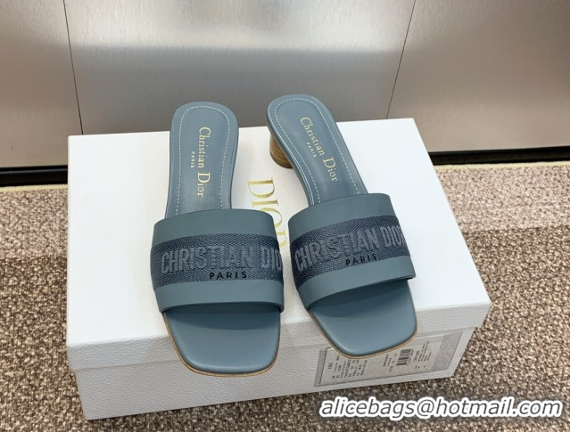 Charming Dior Dway Heel Slides Sandal 4.5cm in Calfskin and Embroidered Cotton Blue 0425111