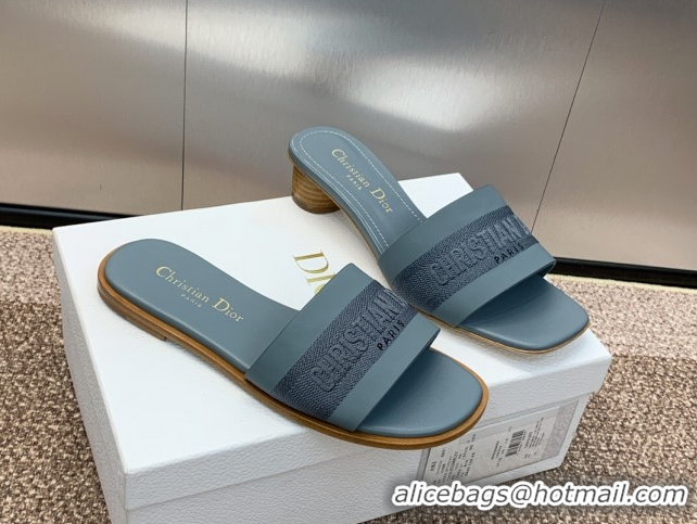 Charming Dior Dway Heel Slides Sandal 4.5cm in Calfskin and Embroidered Cotton Blue 0425111