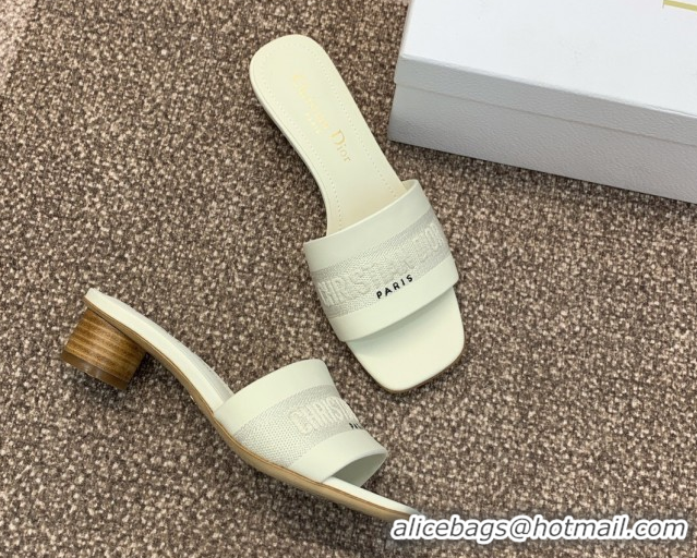 Top Grade Dior Dway Heel Slides Sandal 4.5cm in Calfskin and Embroidered Cotton White 0425115