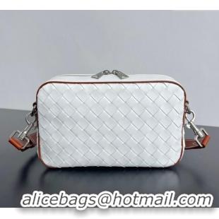 Famous Brand Bottega Veneta Men's Small Camera Bag in Intrecciato Leather 755923 White/Brown 2025