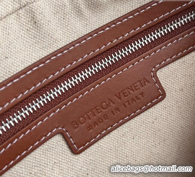 Famous Brand Bottega Veneta Men's Small Camera Bag in Intrecciato Leather 755923 White/Brown 2025