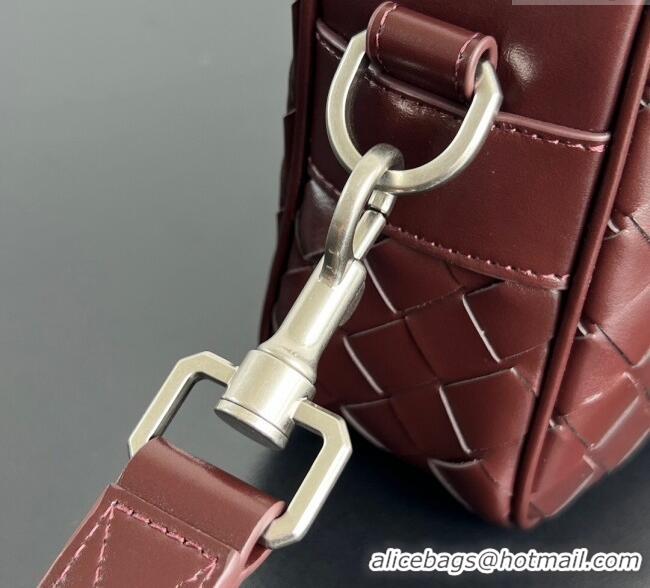 Top Grade Bottega Veneta Men's Small Camera Bag in Intrecciato Leather 755923 Madder Brown 2025