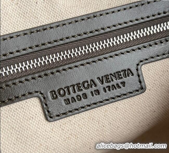 Well Crafted Bottega Veneta Mens Small Camera Bag in Intrecciato Leather 755923 Green 2025