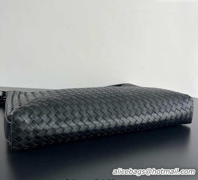 Well Crafted Bottega Veneta Mens Large Traveler Hobo Bag in Intrecciato Leather 806976 Black 2025