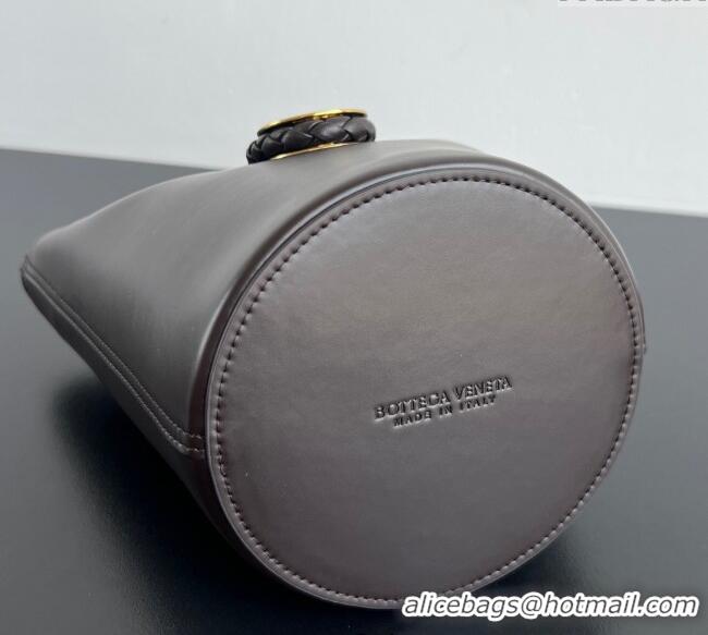 Best Quality Bottega Veneta Small Liberta Bucket Bag in Smooth Leather 815244 Fondant Brown 2025