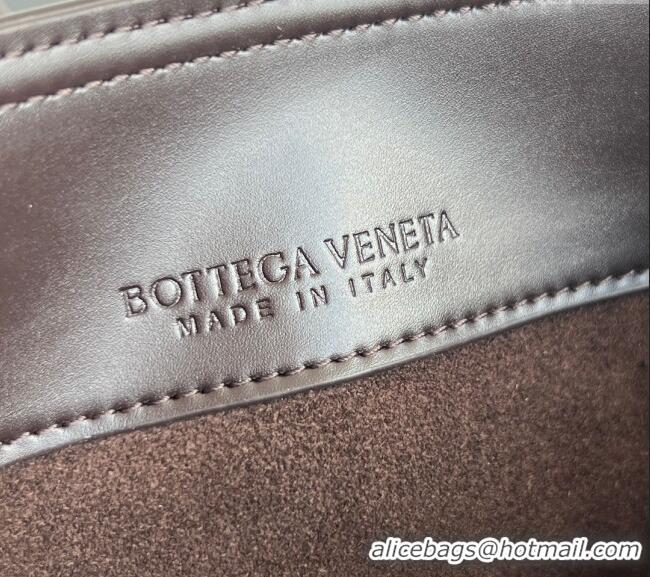 Best Quality Bottega Veneta Small Liberta Bucket Bag in Smooth Leather 815244 Fondant Brown 2025
