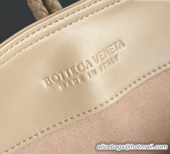 Grade Design Bottega Veneta Liberta Bucket Bag in Smooth Leather 806038 Ecru Beige 2025
