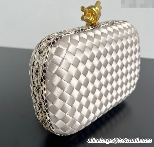 Top Grade Bottega Veneta Classic Knot Clutch in Intreccio Satin BV062501 Silver 2025