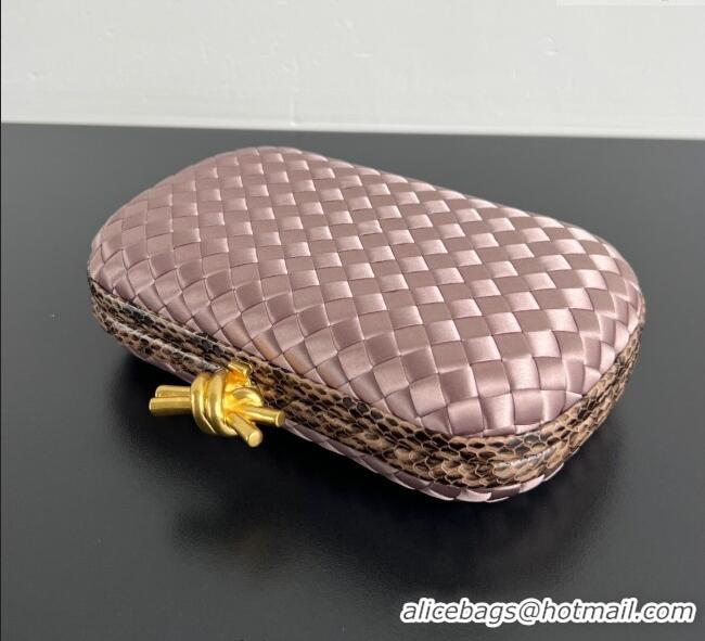 Spot Bulk Bottega Veneta Classic Knot Clutch in Intreccio Satin BV062501 Pink 2025