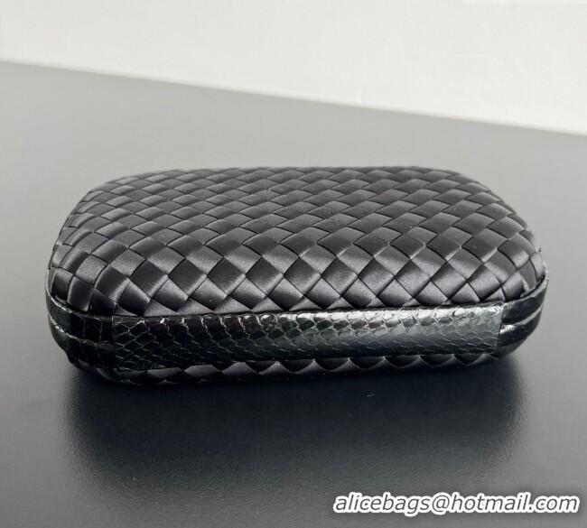 Top Design Bottega Veneta Classic Knot Clutch in Intreccio Satin BV062501 Black/Silver 2025