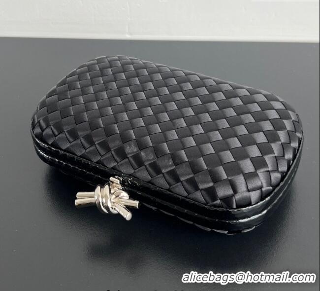 Top Design Bottega Veneta Classic Knot Clutch in Intreccio Satin BV062501 Black/Silver 2025