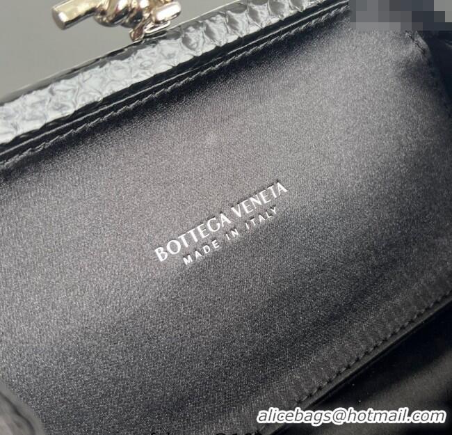 Top Design Bottega Veneta Classic Knot Clutch in Intreccio Satin BV062501 Black/Silver 2025