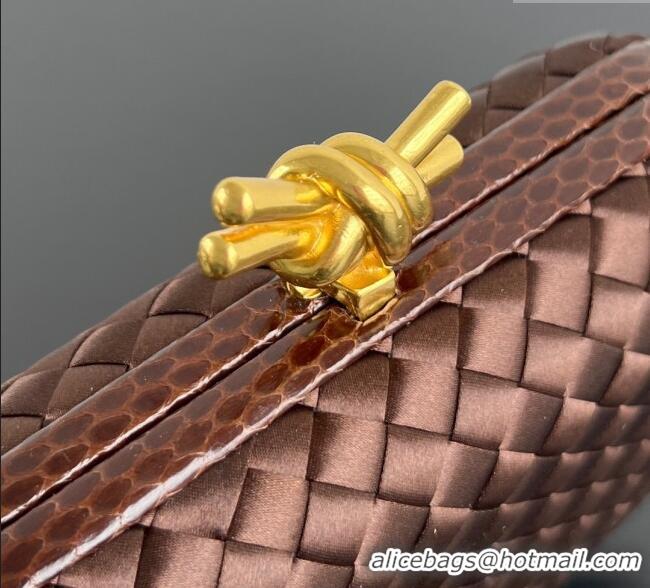 Best Product Bottega Veneta Classic Knot Clutch in Intreccio Satin BV062501 Brown 2025
