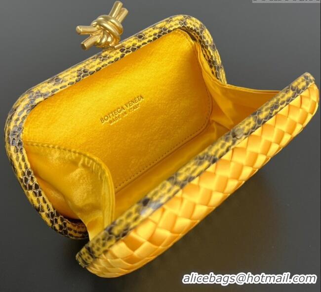 Top Grade Bottega Veneta Classic Knot Clutch in Intreccio Satin BV062501 Yellow 2025