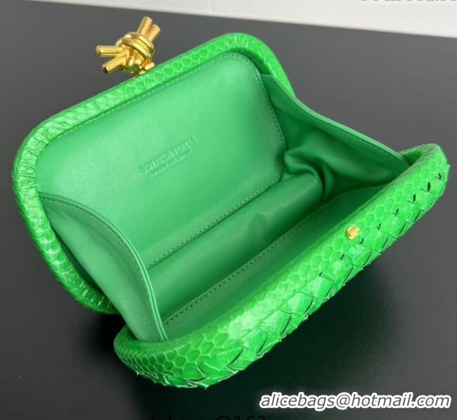Market Sells Bottega Veneta Classic Knot Clutch in Intreccio Snakeskin Leather BV062501 Green 2025