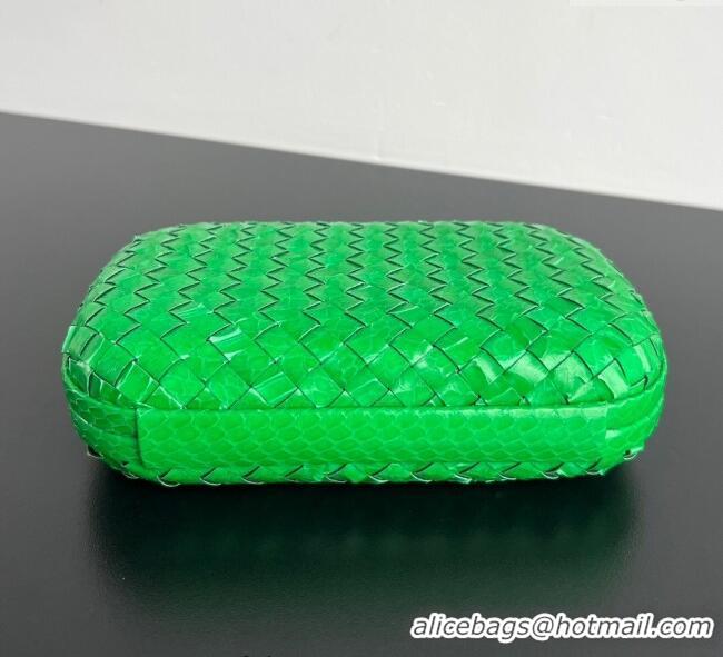 Market Sells Bottega Veneta Classic Knot Clutch in Intreccio Snakeskin Leather BV062501 Green 2025
