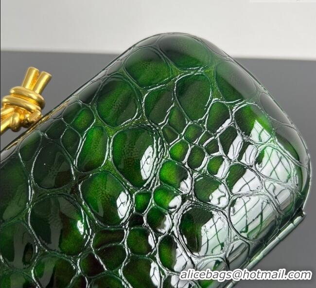 Best Quality Bottega Veneta Classic Knot Clutch in Crocodile Embossed Leather BV062501 Green 2025