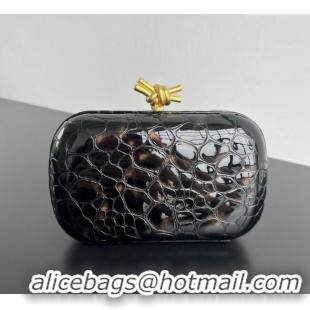Best Quality Bottega Veneta Classic Knot Clutch in Crocodile Embossed Leather BV062501 Brown 2025